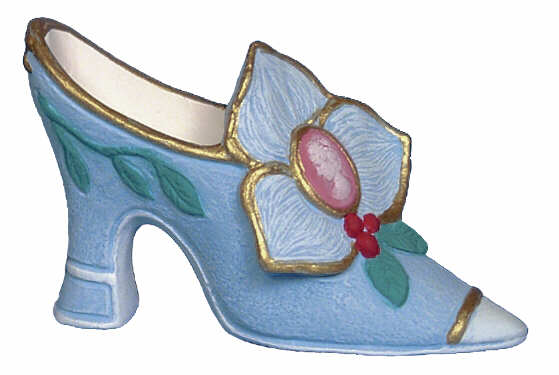#2704 Shoe - with Flower W-Cameo  3