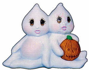 #2622 Ghost, Two Sitting  5"